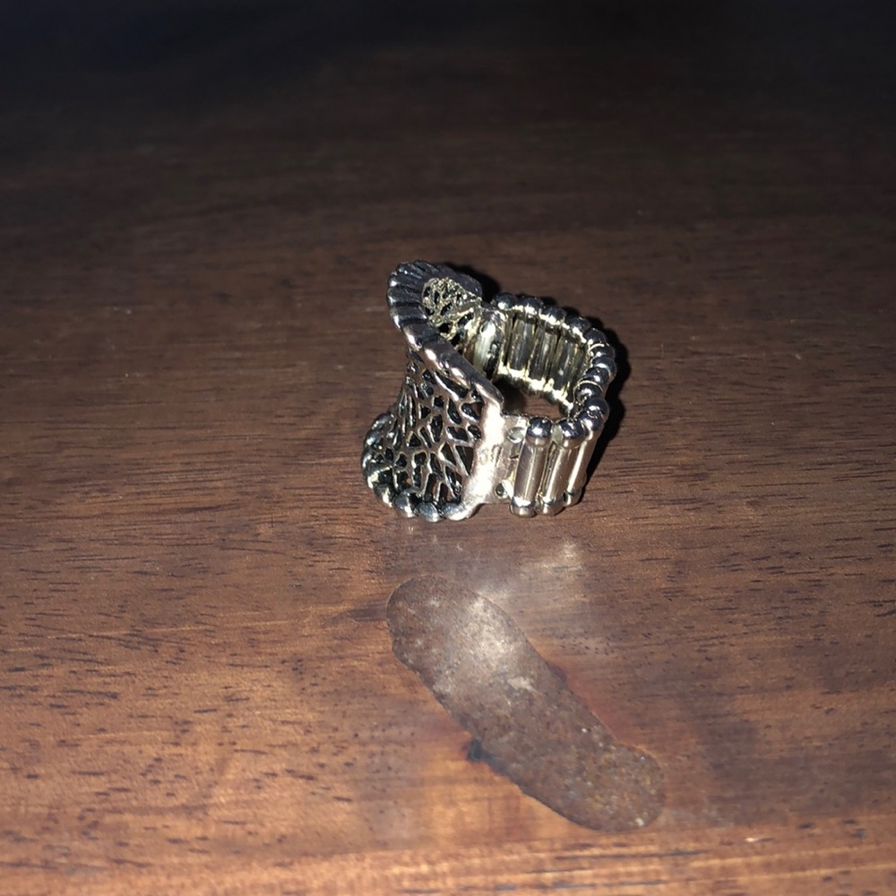 Ring - Picture 2 of 3